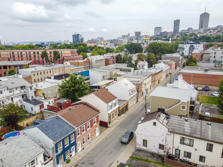 Quebec City Downtown Condo Exterior photo